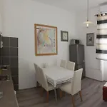 Appartement Kavado *